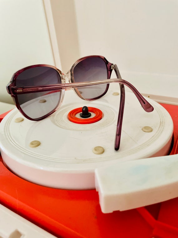Vintage 1970s Purple Dead Stock Sunglasses #244 - image 3
