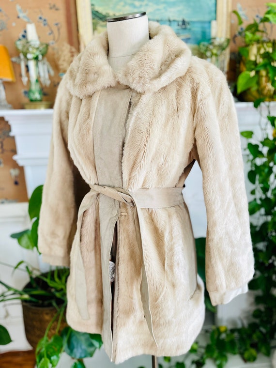 Vintage 1960's LILLI ANN Faux Fur Cream Coat w/ S… - image 1