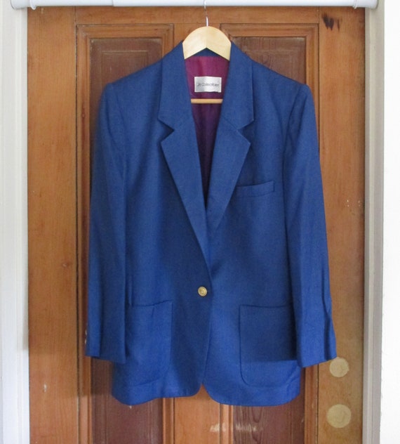 Womens 3 piece Vintage suit ensemble (jacket, skir