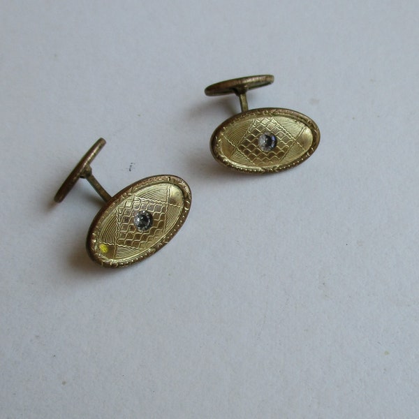 Cuff links,Vintage,one small white rhinestone on gold colored background,3/4"x 3/8" 2cm x 2cm oval shape, 50s style,geometric shapes