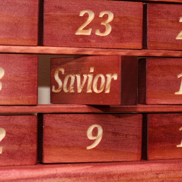 Luke 2:11 Advent Calendar - Engraved Pine