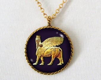 Assyrian and Babylonian culture. Mesopotamia. Fashion history.