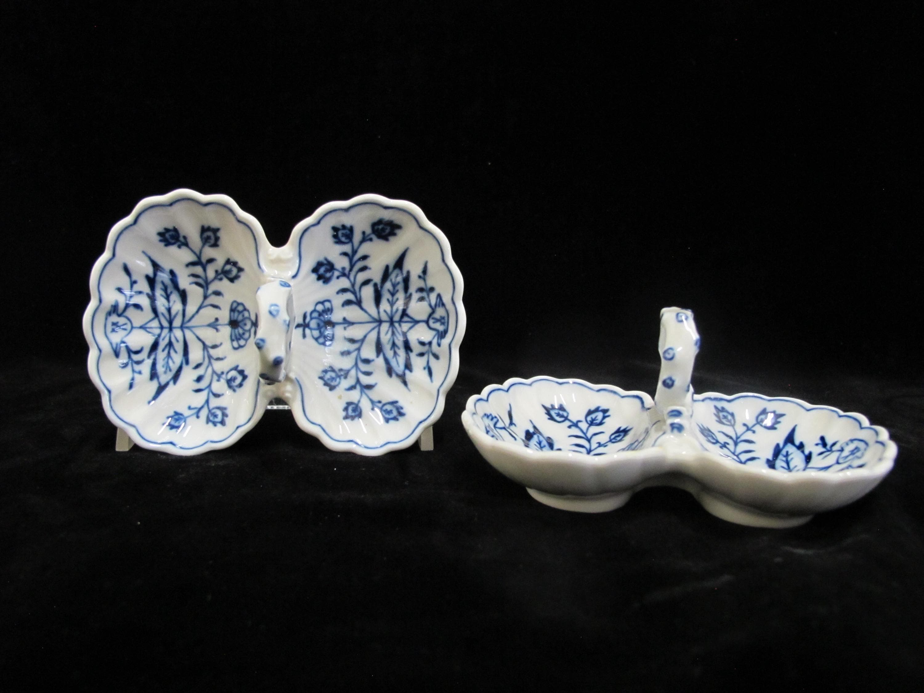 食器 Meissen Porcelain MEISSEN Porcelain BLUE ONION Double Shell Open Salt Cellar Tray
