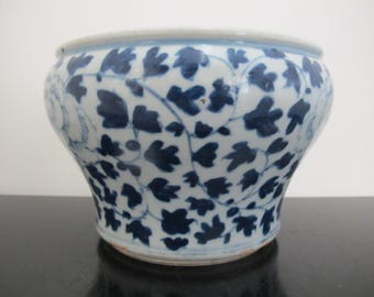 中国 清朝時代 青白磁 花蔓模様 壷 壺 - Etsy 日本