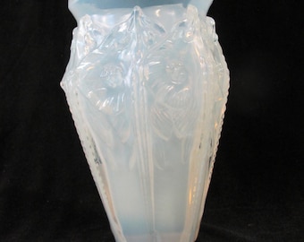 SABINO Paris MANTA RAIE Ray Blue Opalescent Glass Art Deco Vase