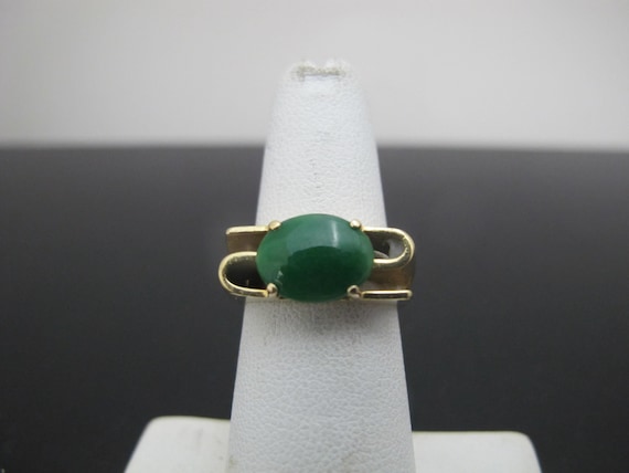 Green JADE Solitaire ETERNAL LOVE 18k Yellow Gold Ring