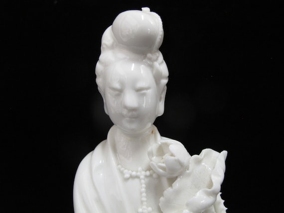 BLANC De CHINE White Porcelain Chinese Kwan Yin Goddess HKC