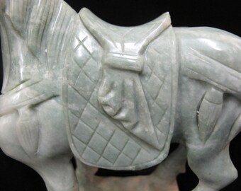 中国彫刻の緑色の石の馬の彫刻像 - Etsy 日本
