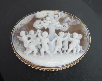 BREATHTAKING Finely Hand Carved Nautilus DANCING CHERUBS 14k Yellow Gold Cameo