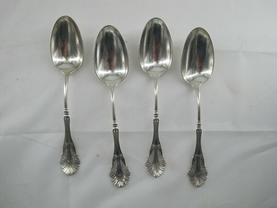 スターリングシルバー のスプーン残りの1本ケースなし