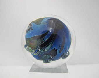 JOSH SIMPSON Planeta Habitado TIERRA Arte de Vidrio Mármol Pisapapeles y Expositor