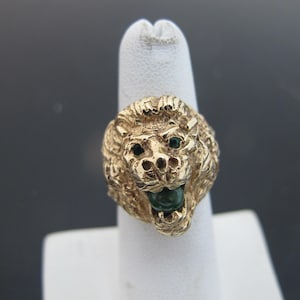 Cat LION HEAD with Green Emerald Eyes & JADE Ball in Mouth 14k Yellow Gold Ring