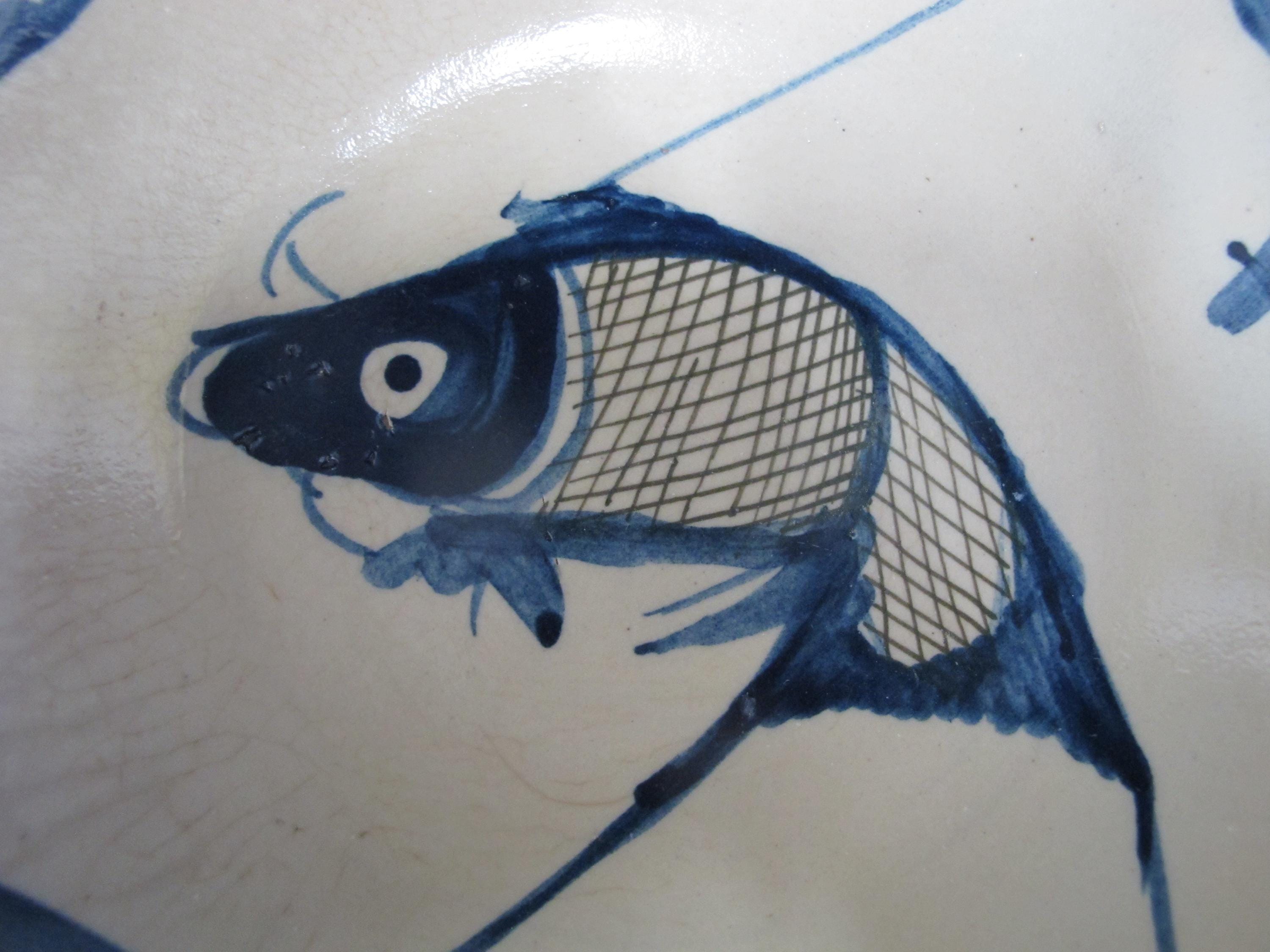 青い魚の絵柄 陶器ボウル 中国製 青白磁 釉薬下塗り 鯉 魚 8 1/8 インチ 浅いボウル - Etsy 日本