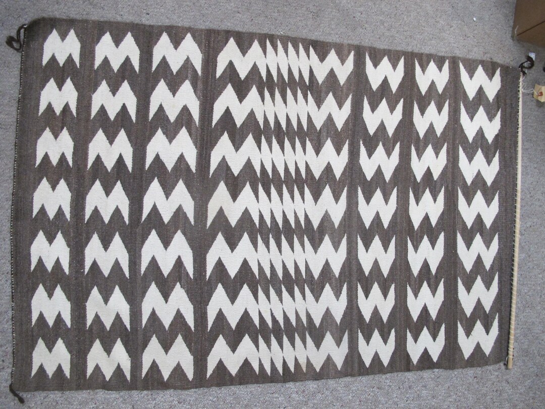 Vintage NAVAJO Native American ZIG ZAG Chevron Woven Wool Rug Tapestry ...