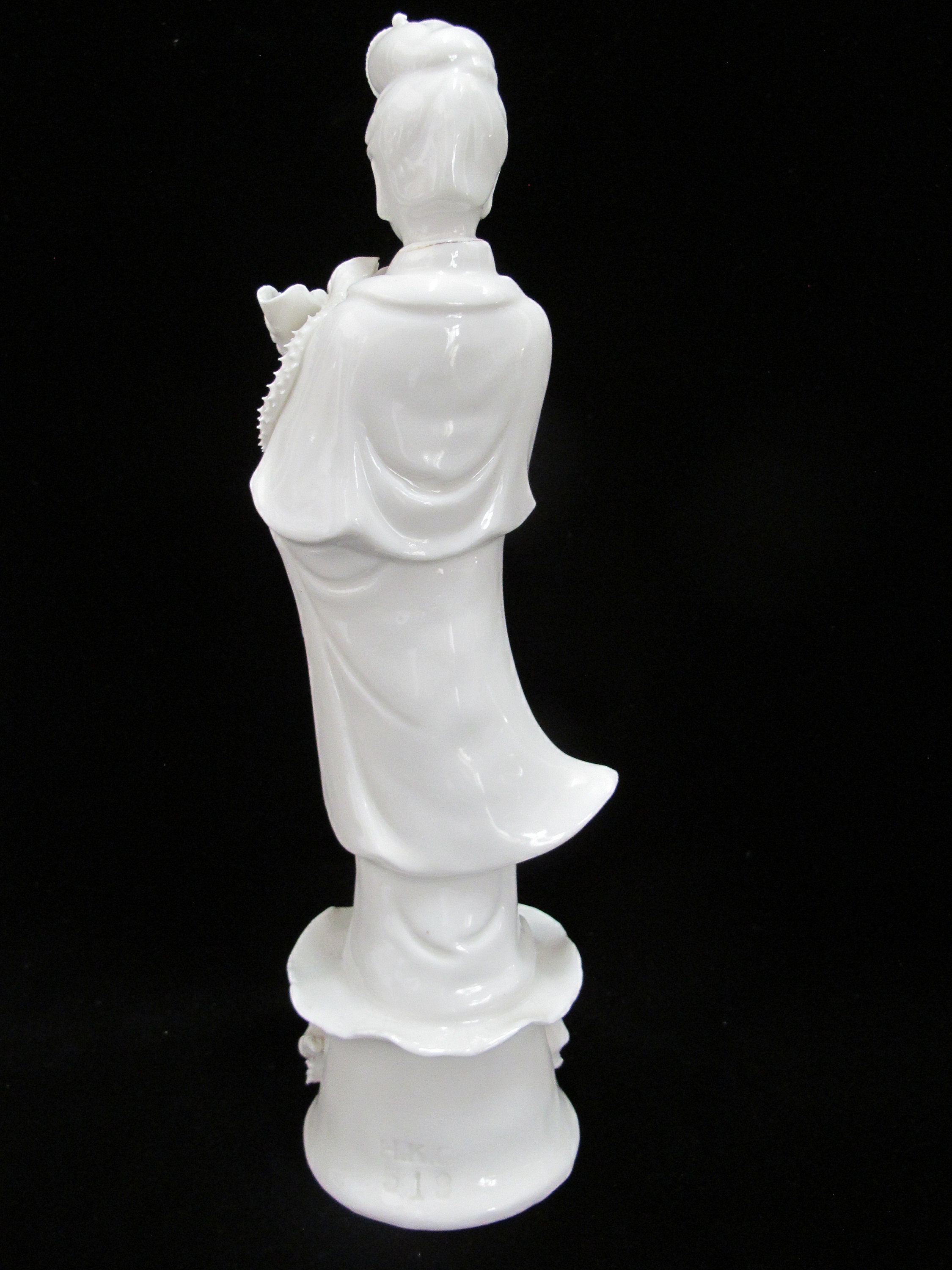 Queen of the White Pieces 白棋皇王 ホワイトクイーン FIGURE-610871_02_480x480.jpg?v
