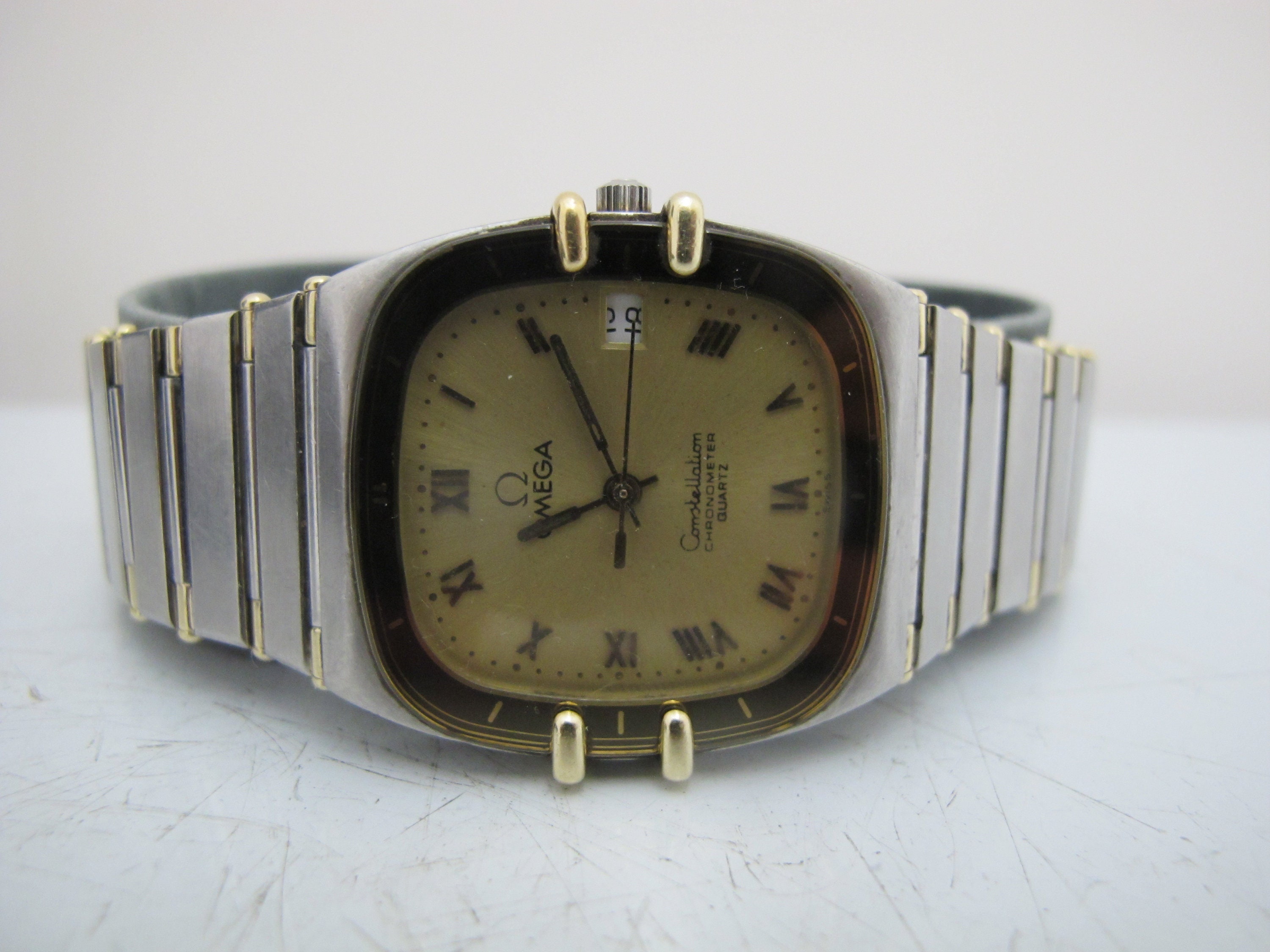 OMEGA Silver Gold Stainless Steel CONSTELLATION Chronometer Quartz Watch