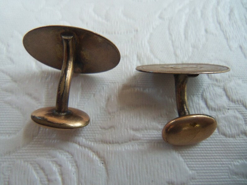 Vintage Gold Tone Rolled Barbell Style Cursive Monogramed D Cufflinks