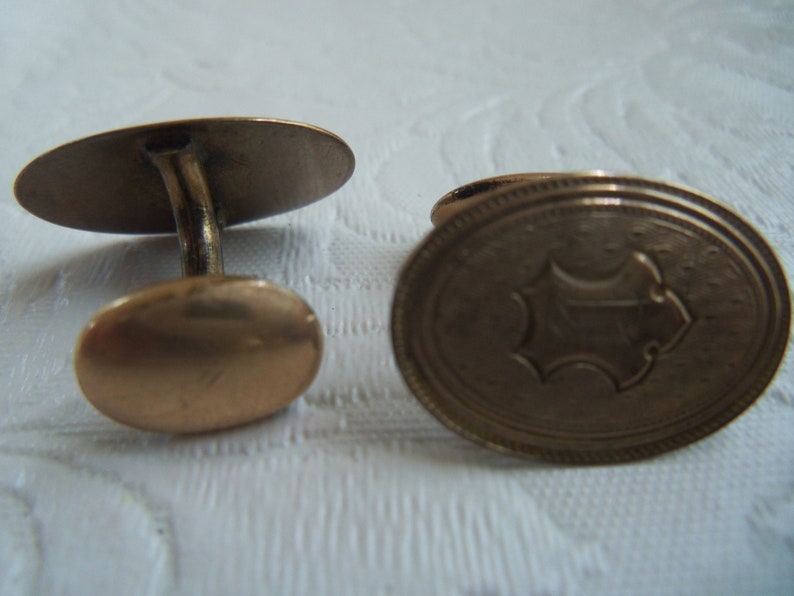 Vintage Gold Tone Rolled Barbell Style Cursive Monogramed D Cufflinks
