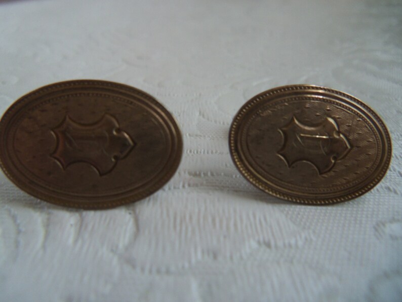 Vintage Gold Tone Rolled Barbell Style Cursive Monogramed D Cufflinks