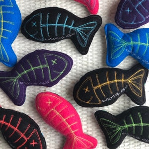 HANDMADE CAT Toy, FISHBONES Cat Toy with Catnip, Handmade Cat Toy, Catnip Teaser, Embroidered Cat Nip Teaser, Cat Kicker Toy, Eco-Friendly