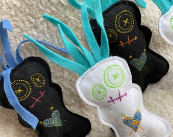 VOO DOO DUDE Catnip Toy made with All-Natural Catnip, Eco-Felt and Poly Stuffing, Handcrafted Pet Toy, Pet-Friendly