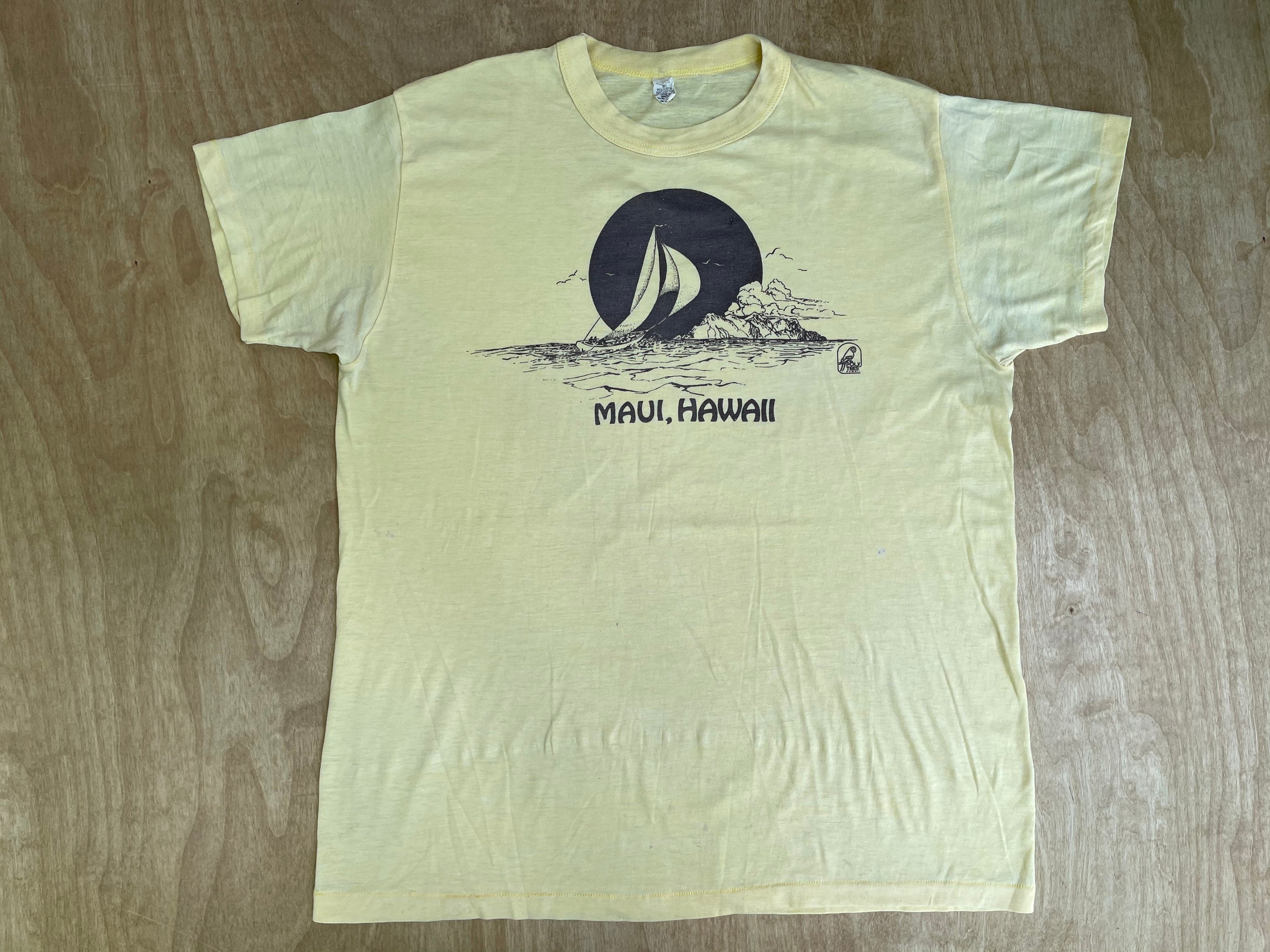 Poly Tees Hawaii Shirt 70s Vintage Maui Sailboat Island Sunset