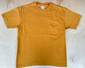 Gap shirt 90's pocket Vintage single stitch basic dock tee cotton burnt orange made in the USA size Medium
