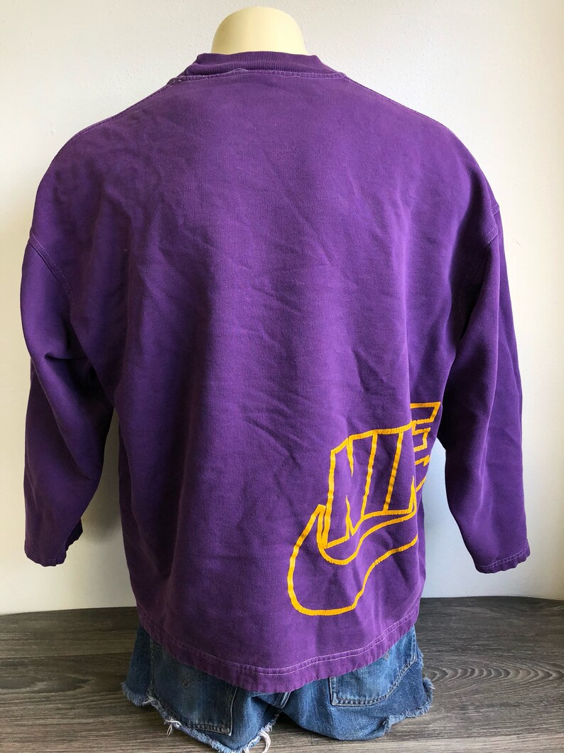 NIKE felpa Vintage degli anni ' 90 grigio Tag Big Logo Swoosh cucito maglia viola manica lunga caldo USA X Large NIKE felpa Vintage degli anni ' 90 grigio Tag Big Logo Swoosh cucito maglia viola manica lunga caldo USA X Large