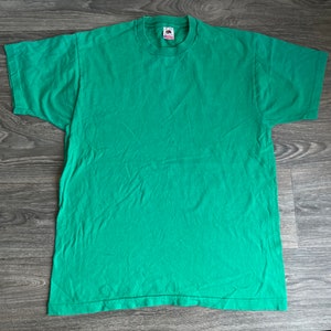 Vintage Blank Tee 80s Basic Tee Shirt Fruit of the Loom USA Made Green Single Stitch Large