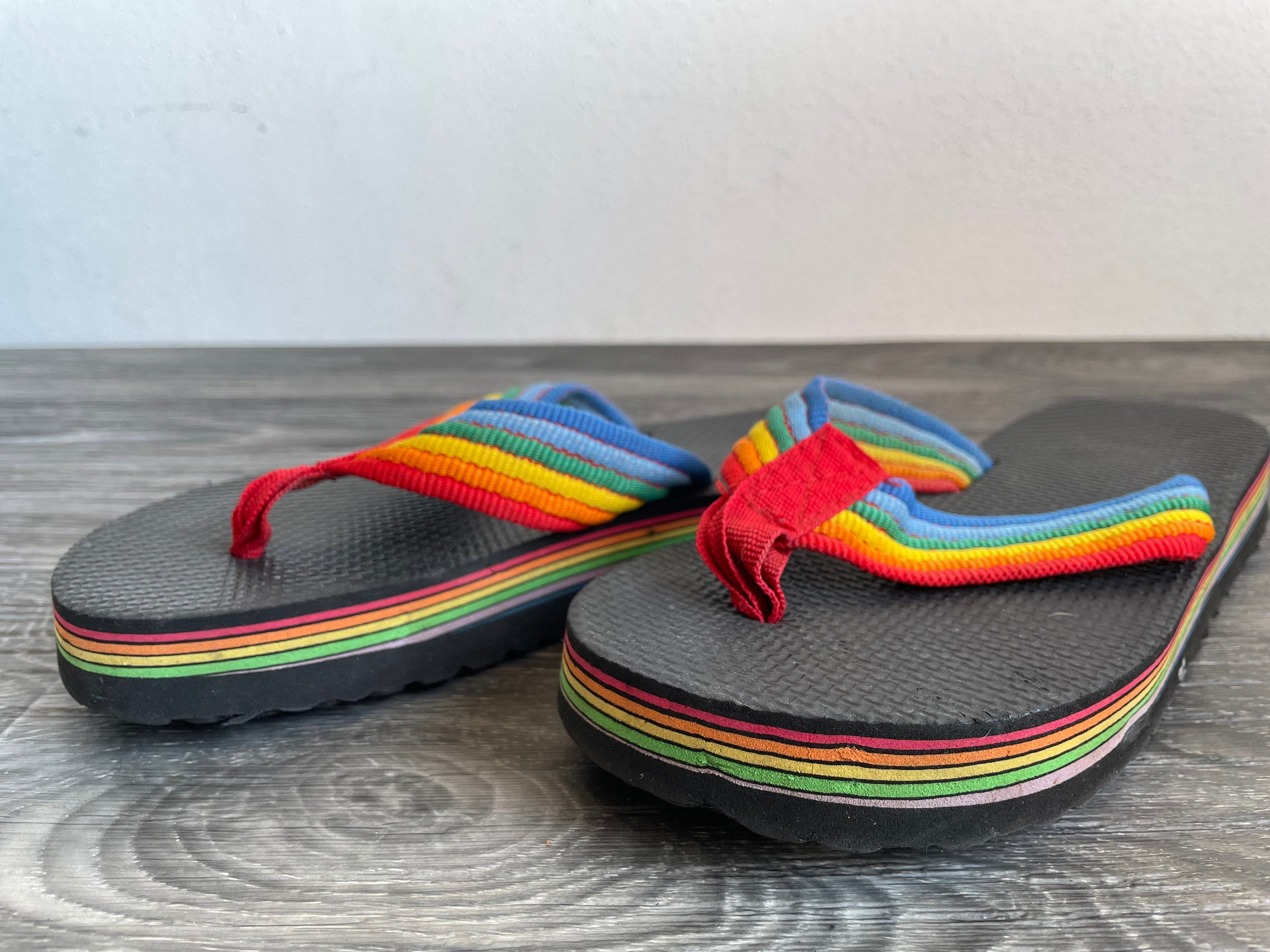 Rainbow flip flops discount from the 80 s