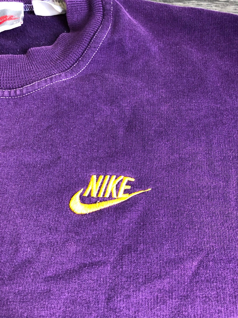 NIKE felpa Vintage degli anni ' 90 grigio Tag Big Logo Swoosh cucito maglia viola manica lunga caldo USA X Large NIKE felpa Vintage degli anni ' 90 grigio Tag Big Logo Swoosh cucito maglia viola manica lunga caldo USA X Large