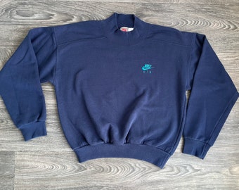 Nike Sweatshirt 80er Jahre Vintage blau Tag Shirt genäht Swoosh 50/50 Damen blau Stil Mode iconic soft small
