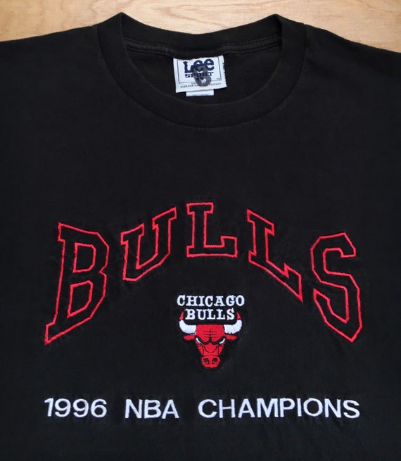 Vintage Chicago Bulls 1996 Champions Shirt, NBA Basketball Graphic
