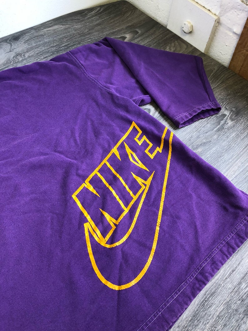 NIKE felpa Vintage degli anni ' 90 grigio Tag Big Logo Swoosh cucito maglia viola manica lunga caldo USA X Large NIKE felpa Vintage degli anni ' 90 grigio Tag Big Logo Swoosh cucito maglia viola manica lunga caldo USA X Large