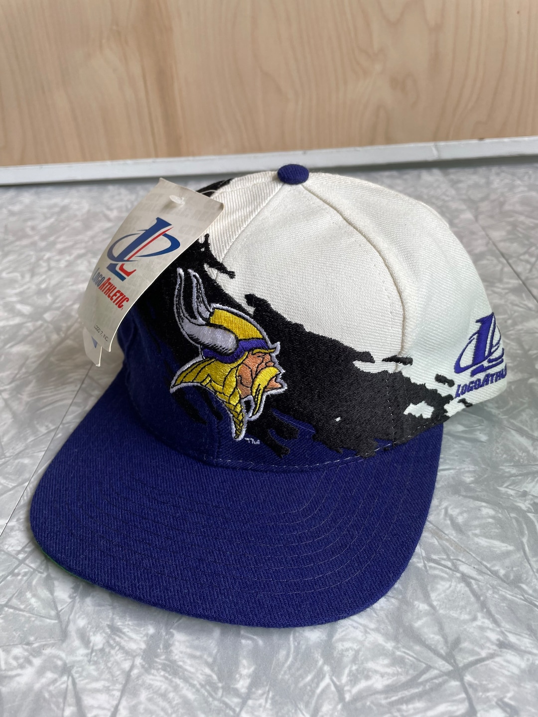 Gorra deportiva de Minnesota con logo de la NFL de la línea profesional con  snapback de los Vikings Splash Wave, años 90, vintage, poco común