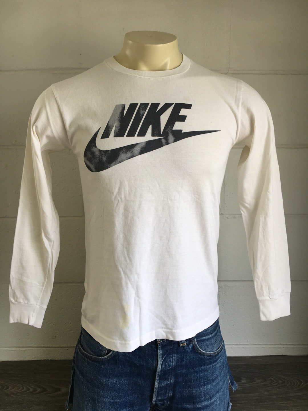 トップス 1980s NIKE gray long sleeve shirt VTG Y2K Nike Silver Tag L Mens Center Swoosh Gray Long