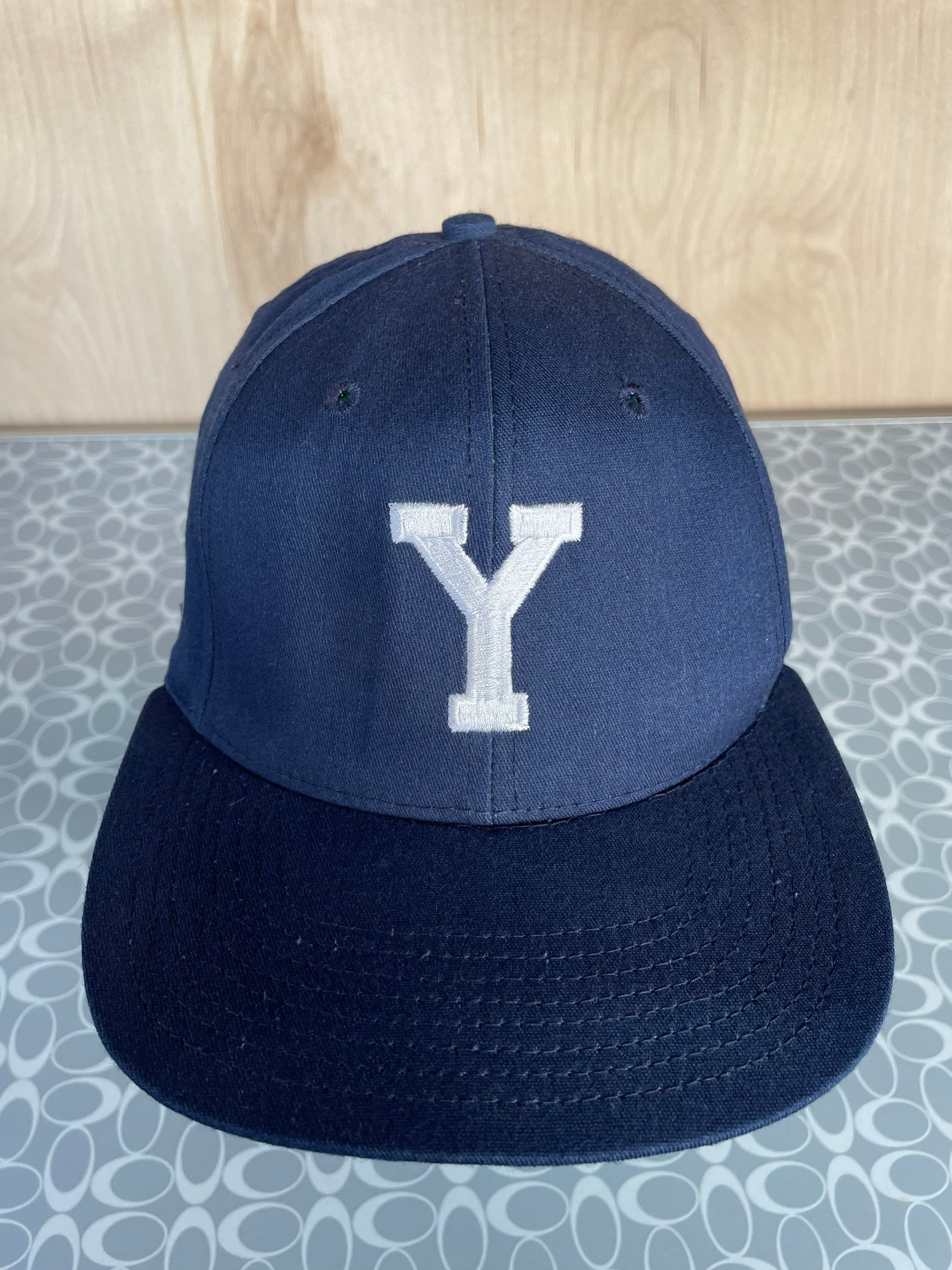Yale hotsell fitted hat