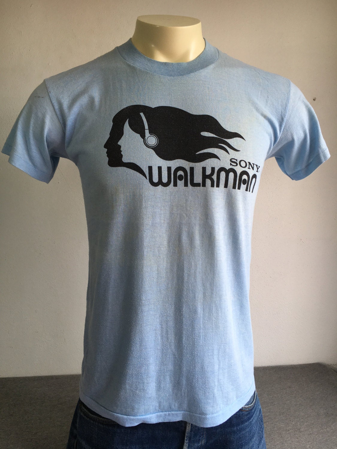 SONY SPORTS WALKMAN Vintage T Shirt size XL Yellow Allover