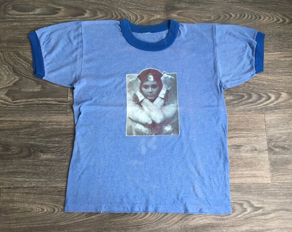 vintage wonder woman t shirt