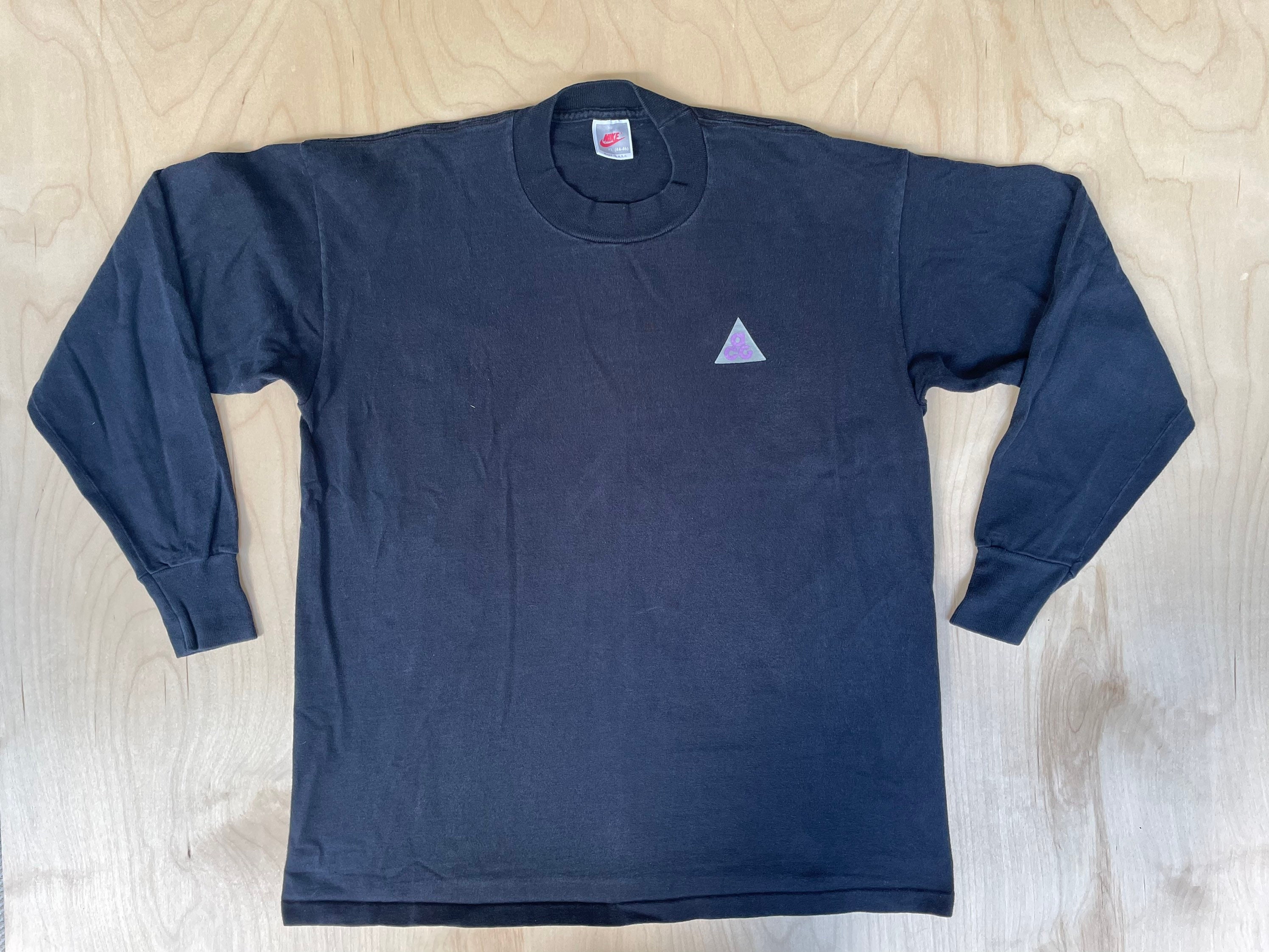 Nike ACG Shirt Huascarán Peru Mountain 90s Vintage Grey Tag
