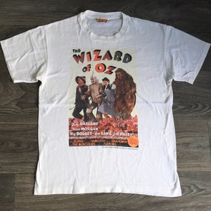 Wizard of Oz Shirt 90&#39;s Vtg Movie Poster Hollywood Tees Tshirt Dorothy Toto Tinman Lion Scarecrow Iconic Film USA Made Large