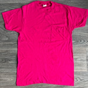Vintage Blank Tee 80s Fuchsia Magenta Basic Dock Pocket Shirt Plain Tshirt MINT! USA Small