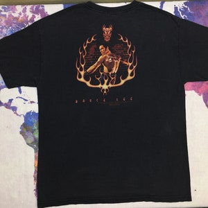 Bruce Lee Shirt Vintage 90&#39;s Giant Tag Tee Kung Fu Martial Arts Movie Actor Chinese Karate Hong Kong Fire Dragon Print Tshirt Size Medium