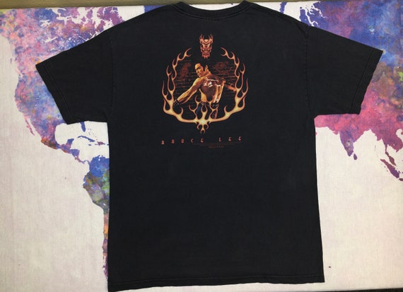 Alimenté par la bière et la joie de Noël t-shirt cadeau drôle Alimenté par la bière et la joie de Noël t-shirt cadeau drôle