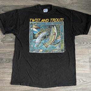 Vintage Retro Japanese Fringetail Goldfish Design T-Shirt