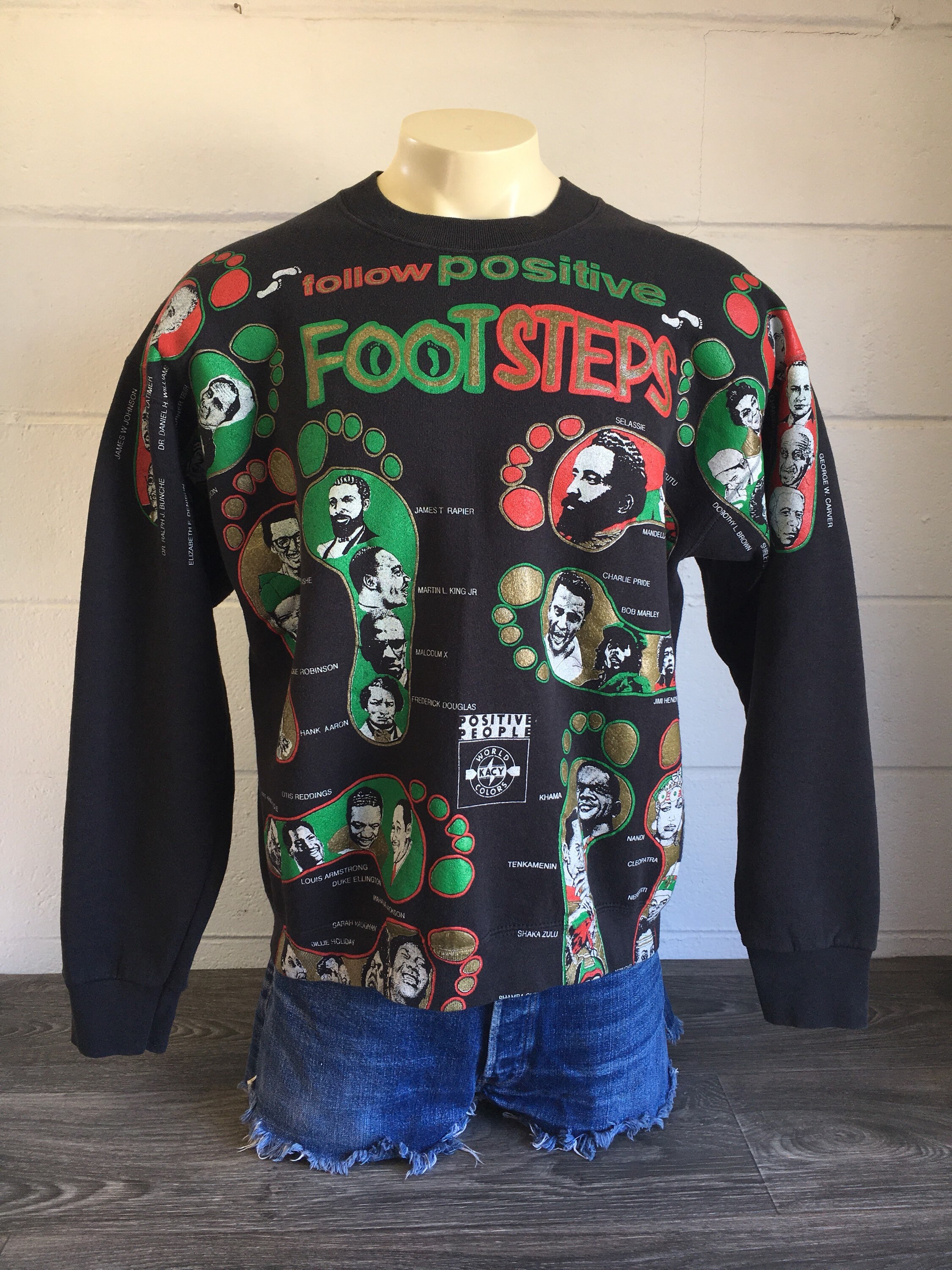 World Colors Sweatshirt Vintage 90s Kacy Follow Positive Footsteps 