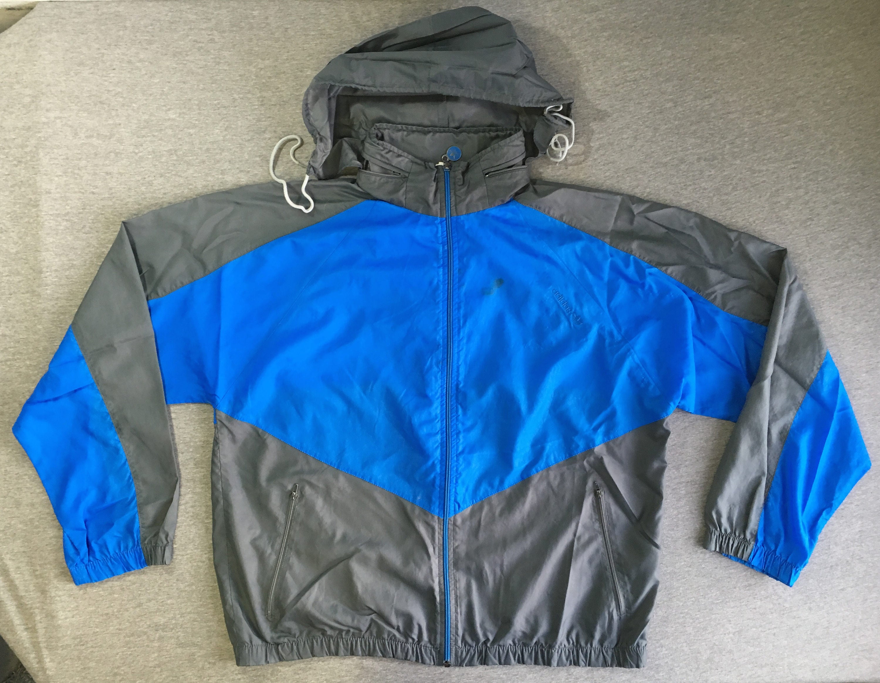 ADIDAS ウィンドブレーカー ジャケット 90年代 ヴィンテージ / フード