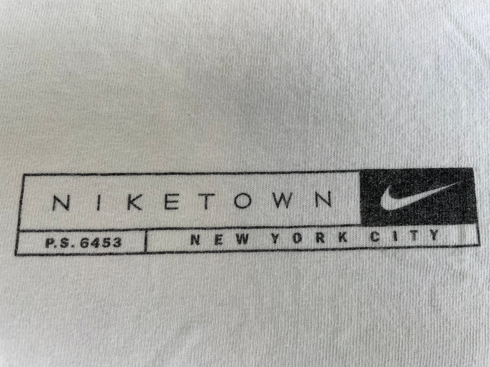 niketown t shirt