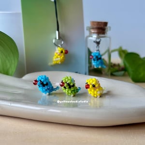 Indian Ringneck Parrot Beaded Bird Charm • Tiny Desk Buddy or Cell Phone Charm • cute little handmade birds