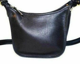 Vintage Y2K Coach Black Leather Legacy Zip  Shoulder Bag  Made